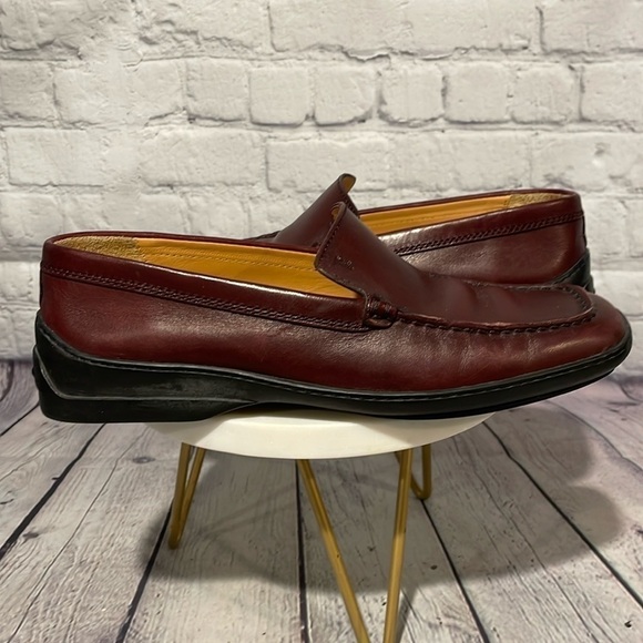 TOD'S Women's Leather burgundy loafers Size 7 1/2 - Picture 6 of 9
